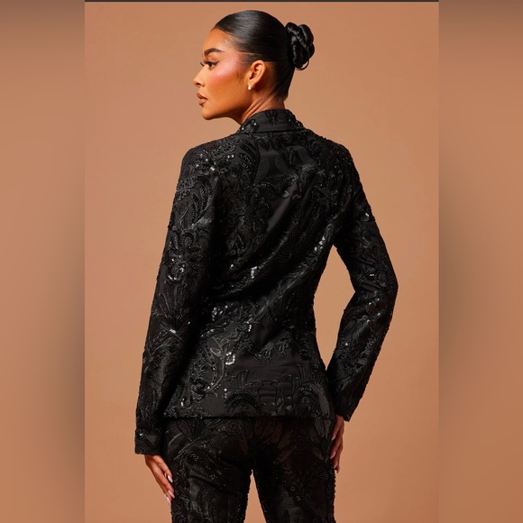 Fashion Nova Ava Sequin Embellished Blazer
Black Medium NWT - Picture 2 of 12